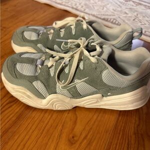 Nike Green and White Women's Sneakers